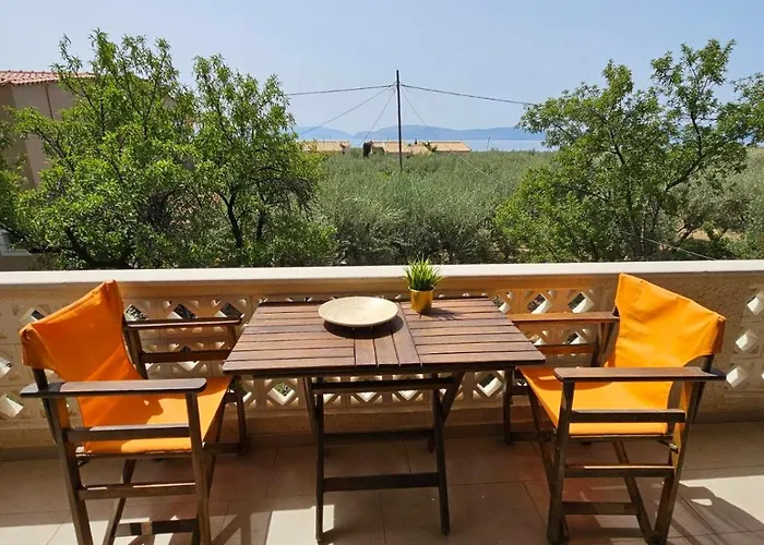 Orestis' Family House * 에르미오니